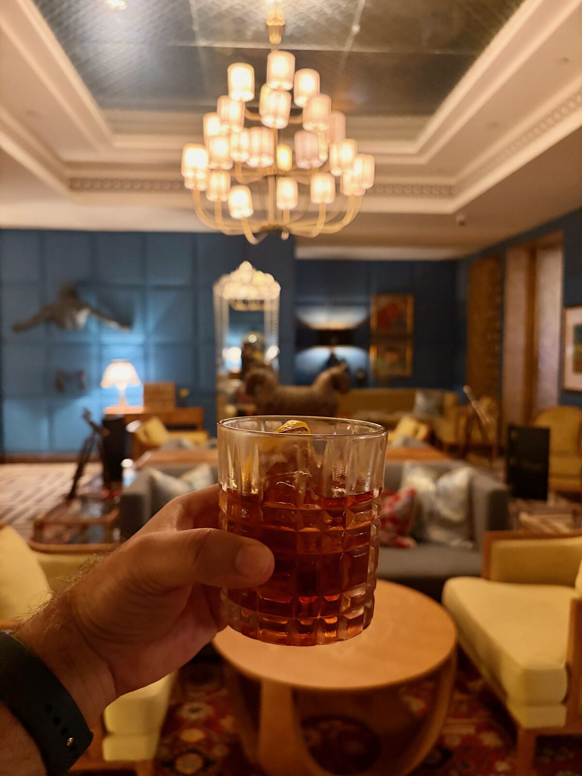 Evening cocktail at the Dastaan lounge inside Fairmont Udaipur Palace